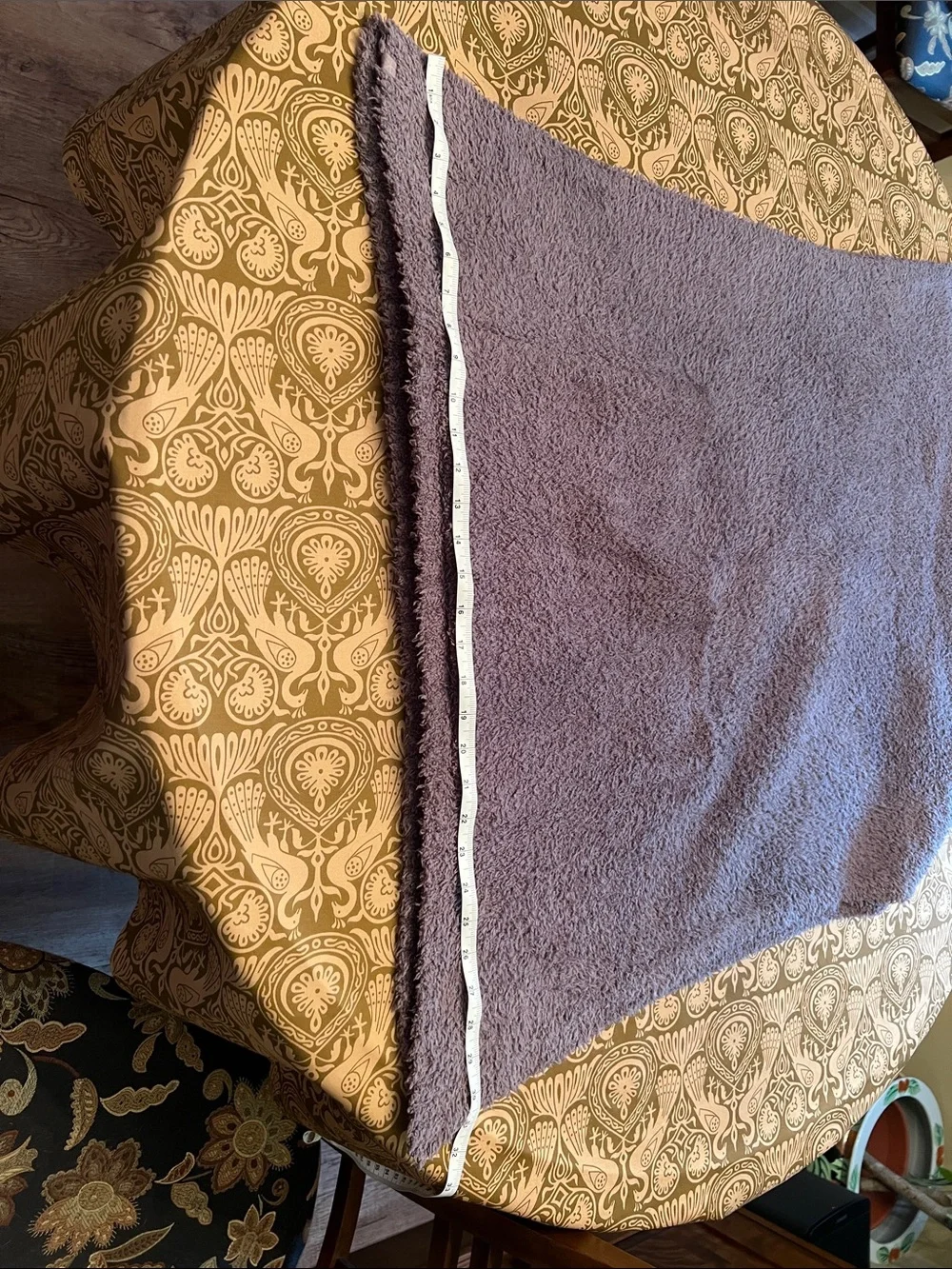 Barefoot Dreams Grey Plush Wrap with Pockets